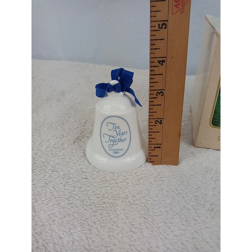 Vintage Hallmark Ceramic Bell Ornament 10 Years Together 1984‎ Christmas Bell - Picture 5 of 11